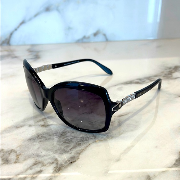 BVLGARI Accessories - Bvlgari Black Sunglasses with Oversized Square Frame and Gradient Lenses
